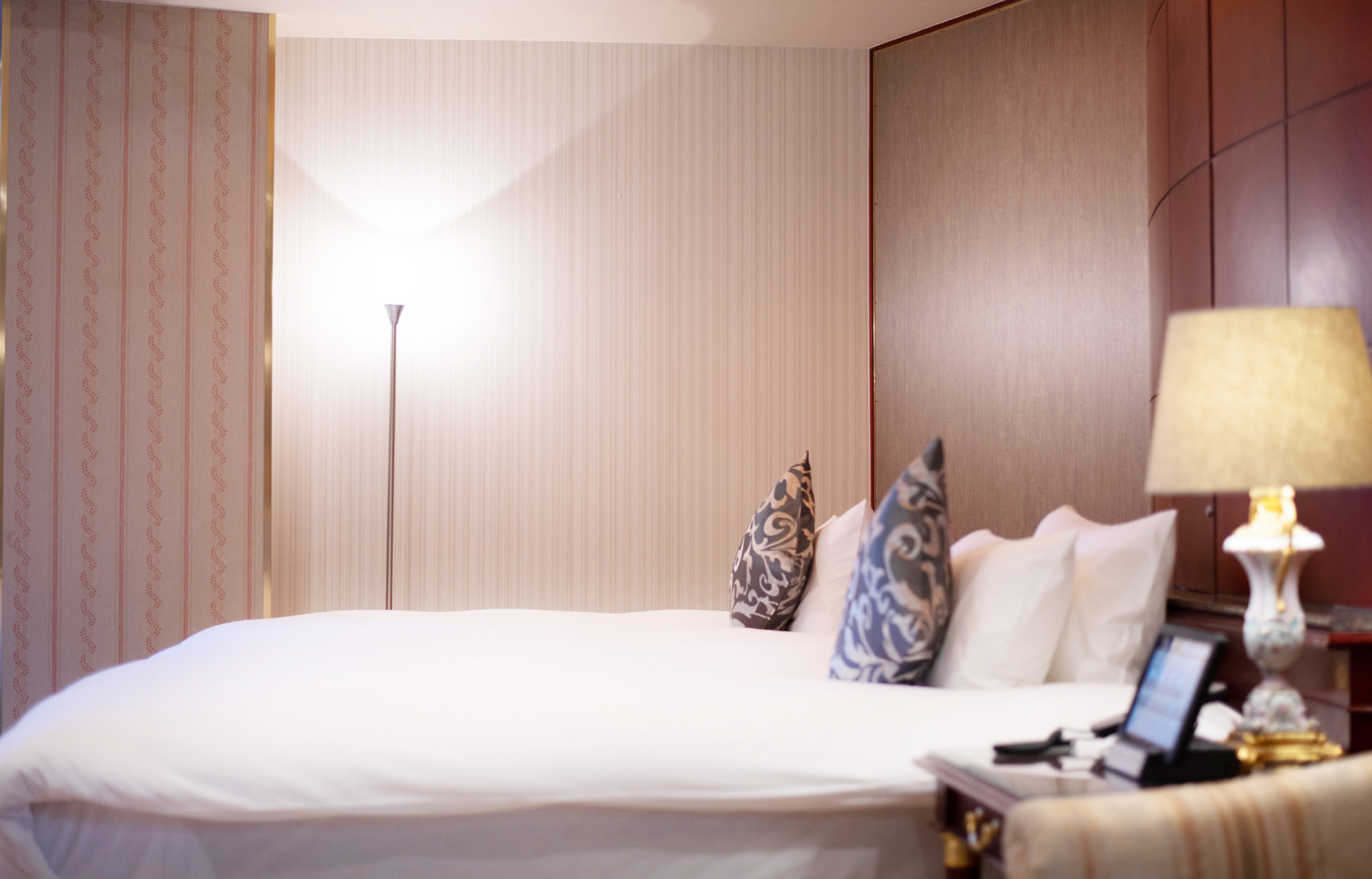 Deluxe corner twin room 