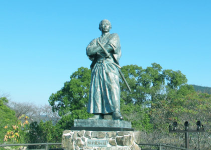 坂本龍馬の像